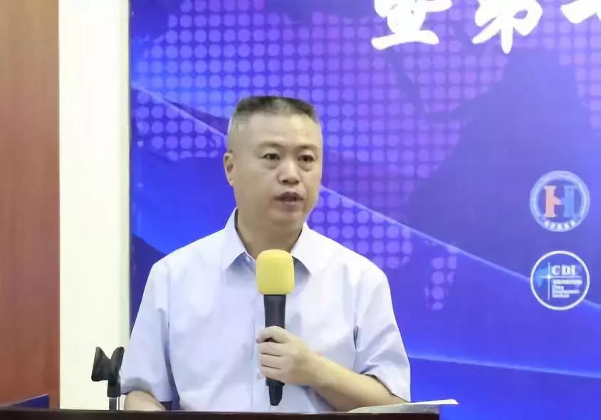 中国（深圳）综合开发研究院常务副院长郭万达